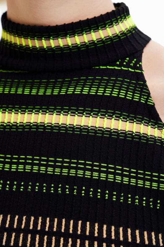 Top cropped casual cu dungi multicolore
