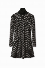 Rochie mini neagră cu print geometric și guler rulat