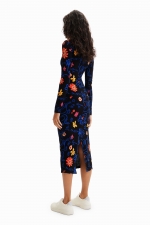 Rochie midi mulată cu print floral și guler înalt