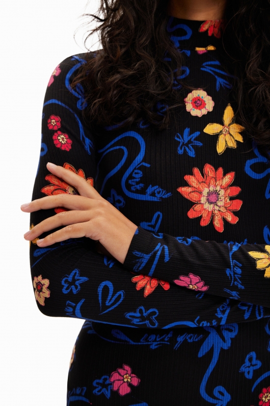 Rochie midi mulată cu print floral și guler înalt