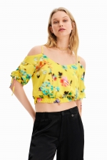 Top galben crop cu imprimeu floral și umeri goi