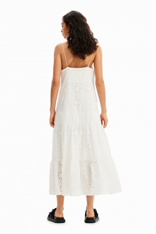 Rochie albă midi cu broderie elvețiană