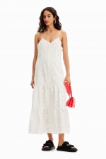 Rochie albă midi cu broderie elvețiană