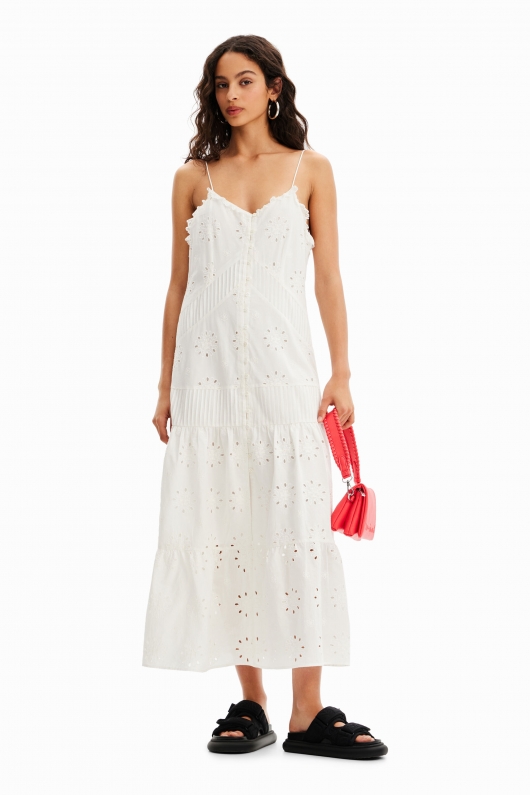 Rochie albă midi cu broderie elvețiană