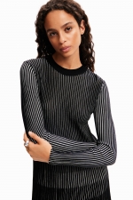 Rochie scurtă neagră plisată cu dungi
