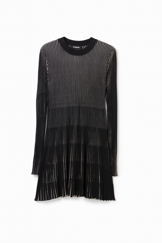 Rochie scurtă neagră plisată cu dungi