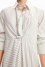 Rochie midi albă cu dungi și nod în talie