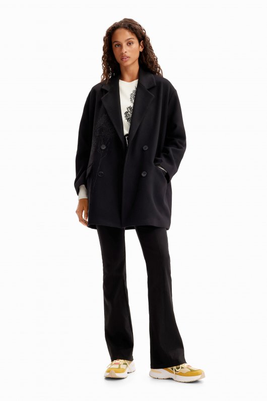 Palton scurt negru cu broderie florală oversize