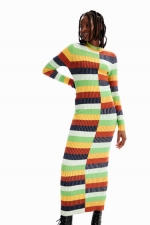 Rochie midi mulată cu dungi multicolore