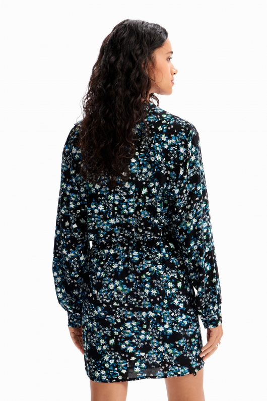 Rochie scurtă neagră cu print floral și cordon