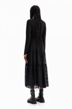 Rochie midi neagră cu mâneci lungi și lurex