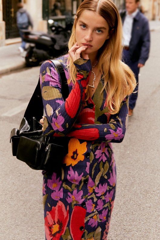 Rochie midi tricotată mulată cu imprimeu floral