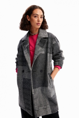 Palton lung oversize cu carouri multicolore