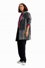 Palton lung oversize cu carouri multicolore