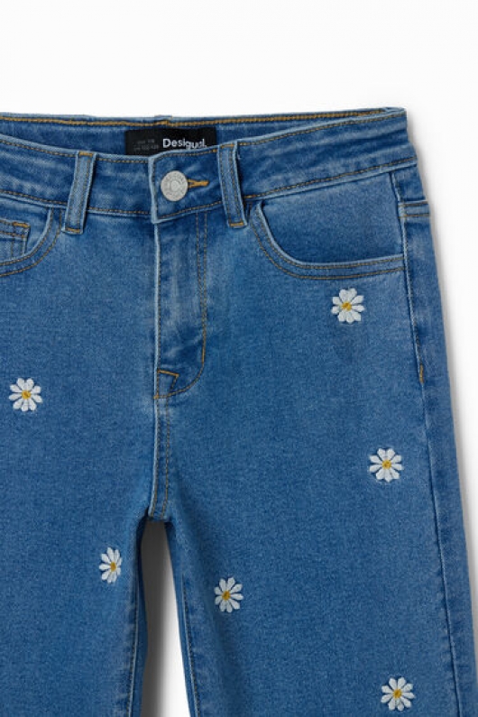 Pantaloni denim albastru cu broderie margarete