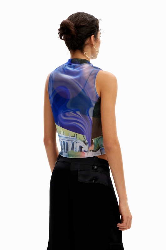 Top scurt mulat din tulle cu imprimeu artistic