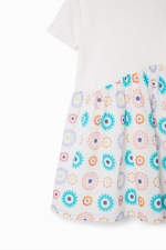 Rochie albă scurtă cu fustă tulle geometrică