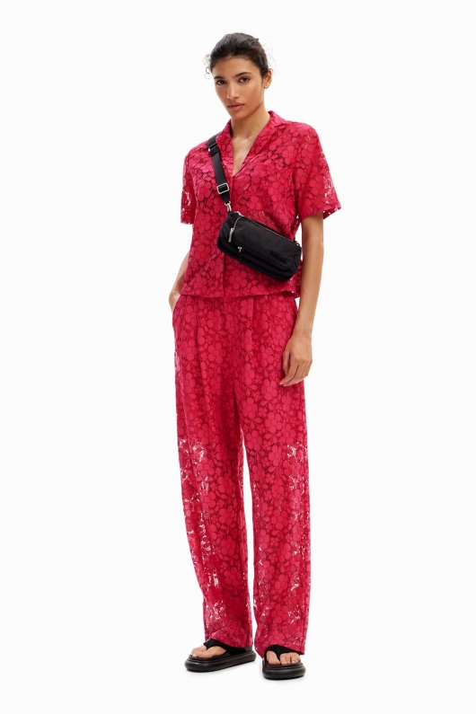 Pantaloni fucsia din dantelă florală casual