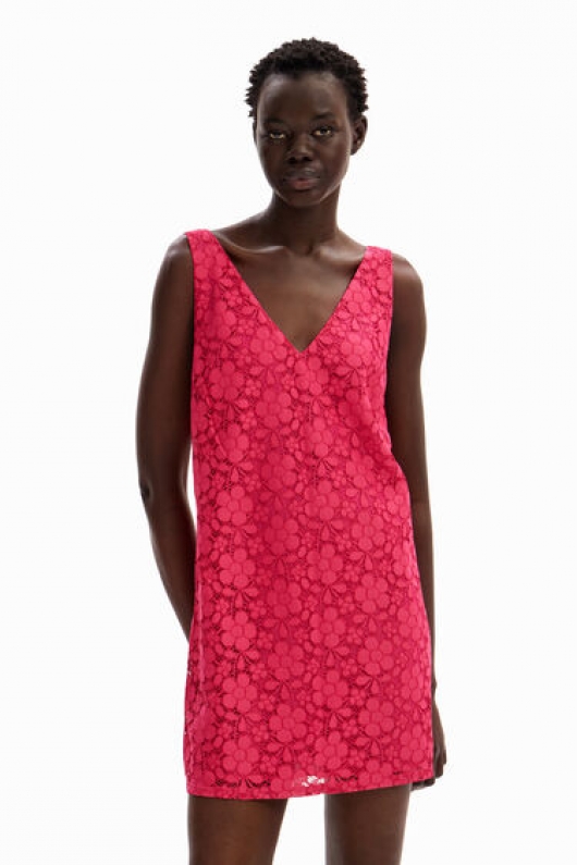 Rochie mini fucsia din dantelă florală