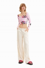 Bluză cropped roz cu imprimeu multicolor