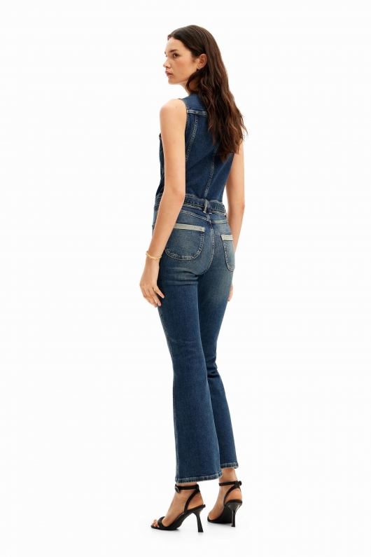 Salopetă denim slim fără mâneci cu curea