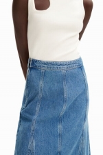 Fustă midi albastră din denim în clini