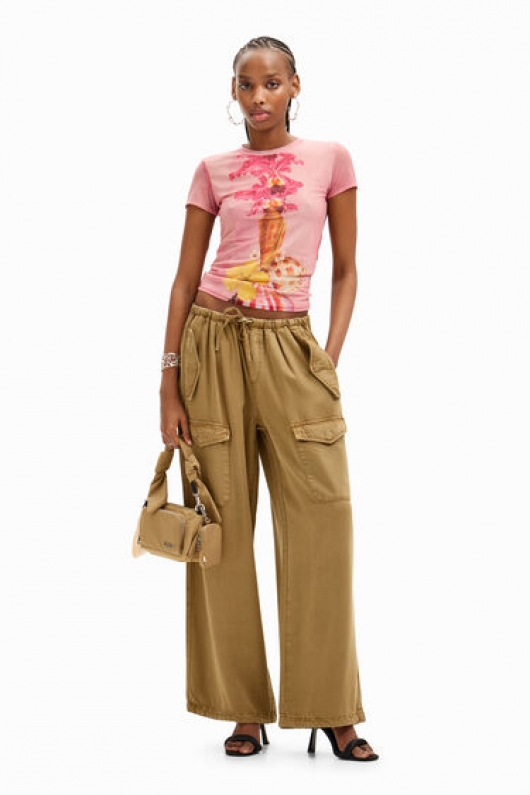 Tricou roz scurt cu imprimeu floral