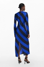 Rochie midi satinată cu dungi multicolore