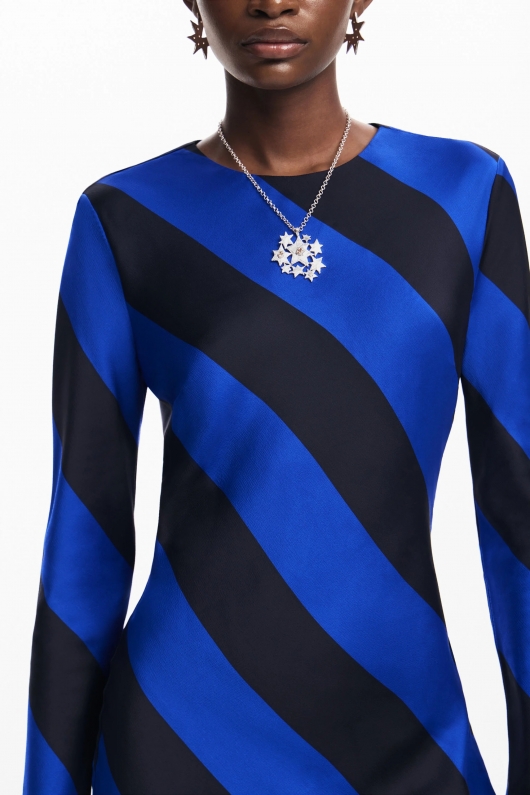 Rochie midi satinată cu dungi multicolore