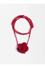 Choker roșu cu pandantiv floare