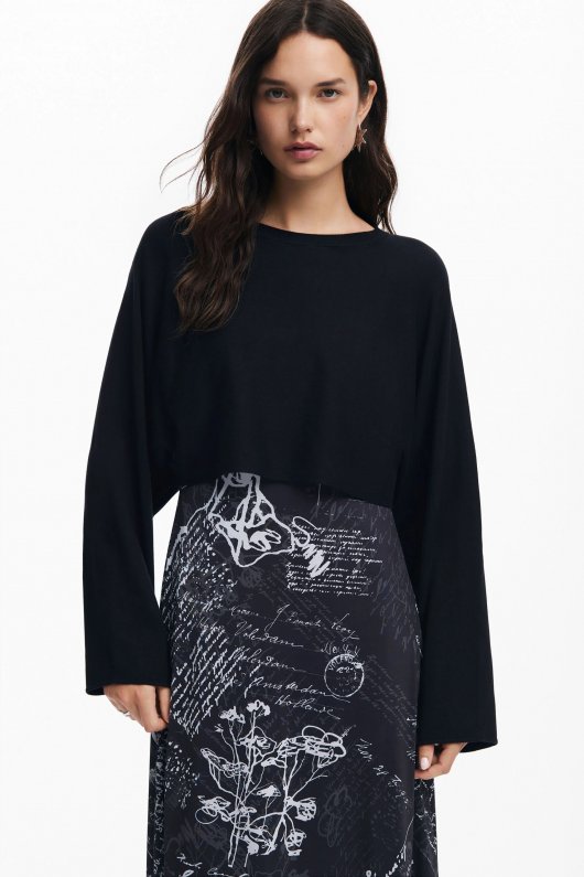 Rochie neagră midi cu fustă plisată imprimată