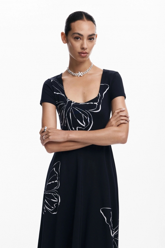 Rochie neagră casual cu imprimeu fluturi