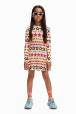 Rochie neagră cu stele multicolore și guler înalt
