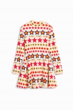 Rochie neagră cu stele multicolore și guler înalt