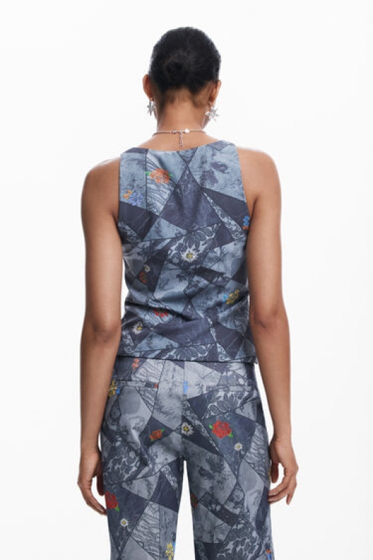 Top casual multicolor cu flori brodate