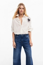 Pantaloni denim albastru cu broderie florală
