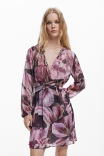 Rochie midi vaporoasă cu print floral și volane