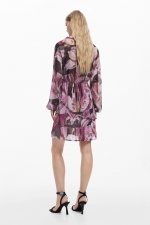 Rochie midi vaporoasă cu print floral și volane