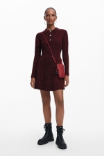 Rochie scurtă tricot cu guler polo
