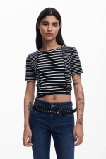 Tricou alb cu dungi negre asimetrice