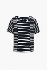 Tricou alb cu dungi negre asimetrice