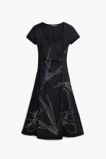 Rochie midi neagră cu imprimeu floral și fronseuri