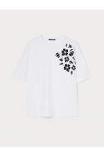Tricou alb cu broderie florală și mâneci kimono