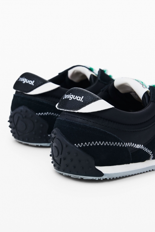 Adidași negri sport cu talpă groasă