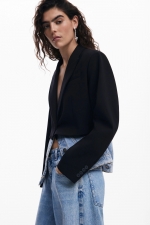 Sacou elegant negru-alb cambrat cu nasturi