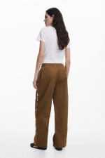 Pantaloni casual kaki