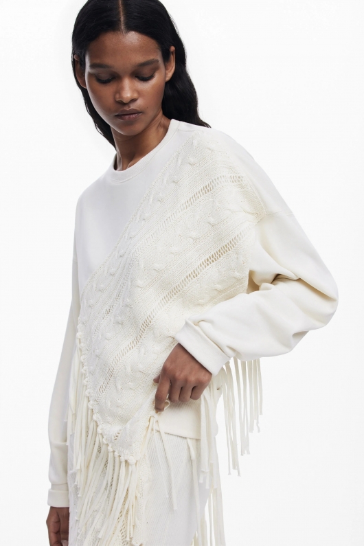 Hanorac crem oversize cu franjuri