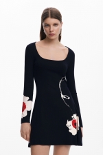 Rochie mini neagră tip cămașă cu flori