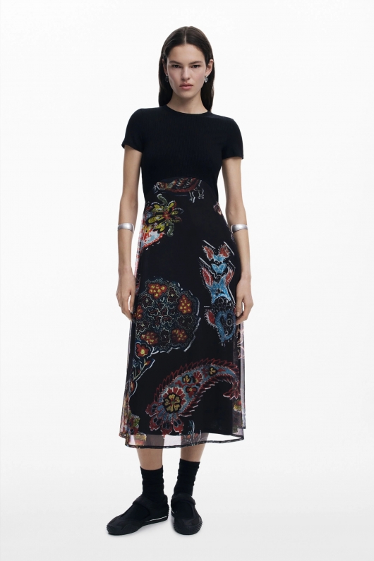 Rochie elegantă clos cu imprimeu floral multicolor