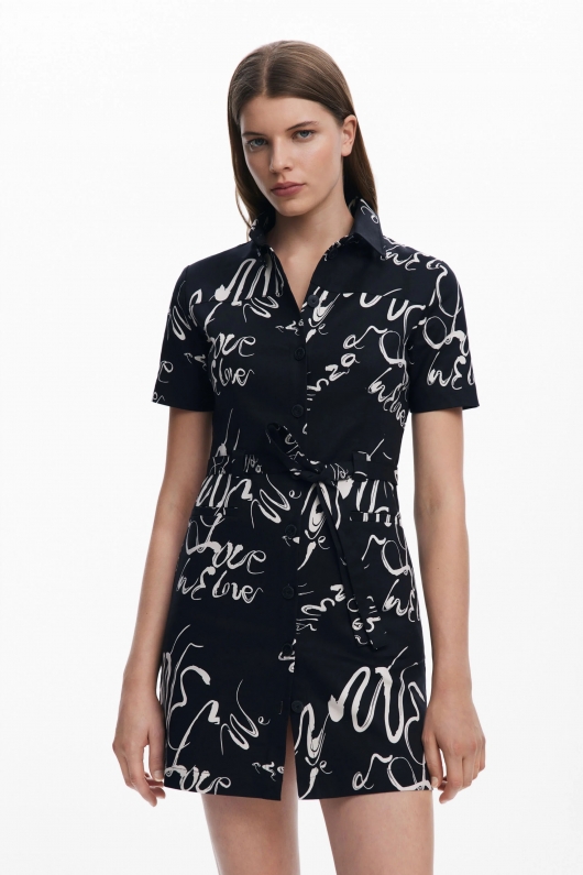 Rochie neagra albă tip cămașă cu mâneci lungi